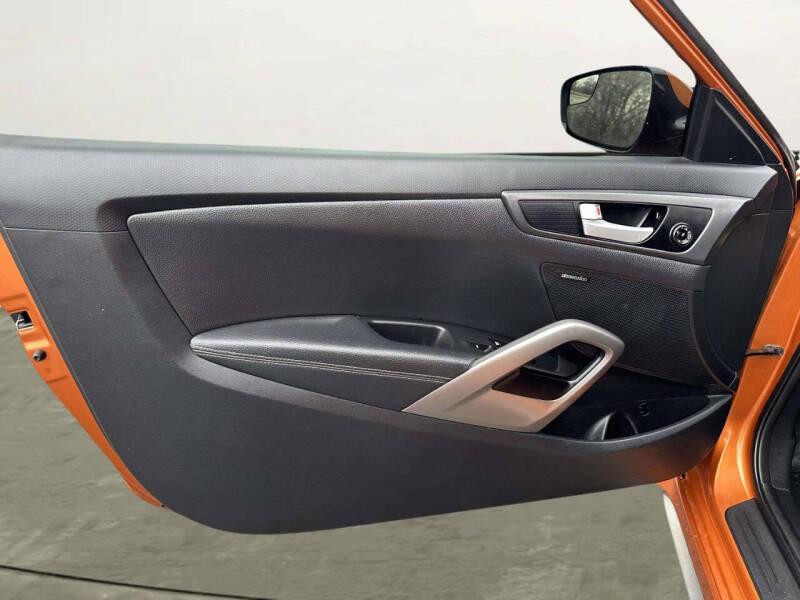 2016 Hyundai Veloster Turbo