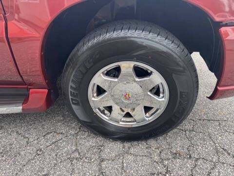 2003 Cadillac Escalade