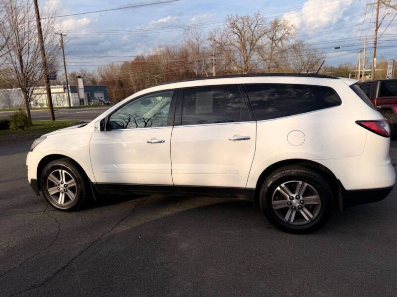 2017 Chevrolet Traverse LT