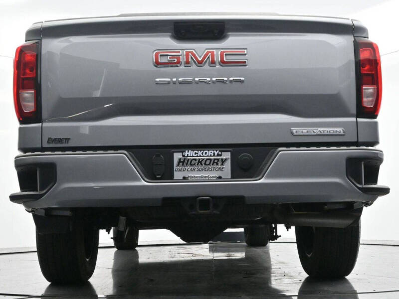 2025 GMC Sierra 1500 Elevation Standard