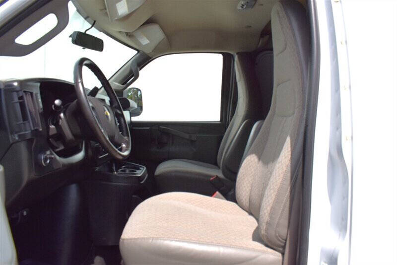 2021 Chevrolet Express 2500