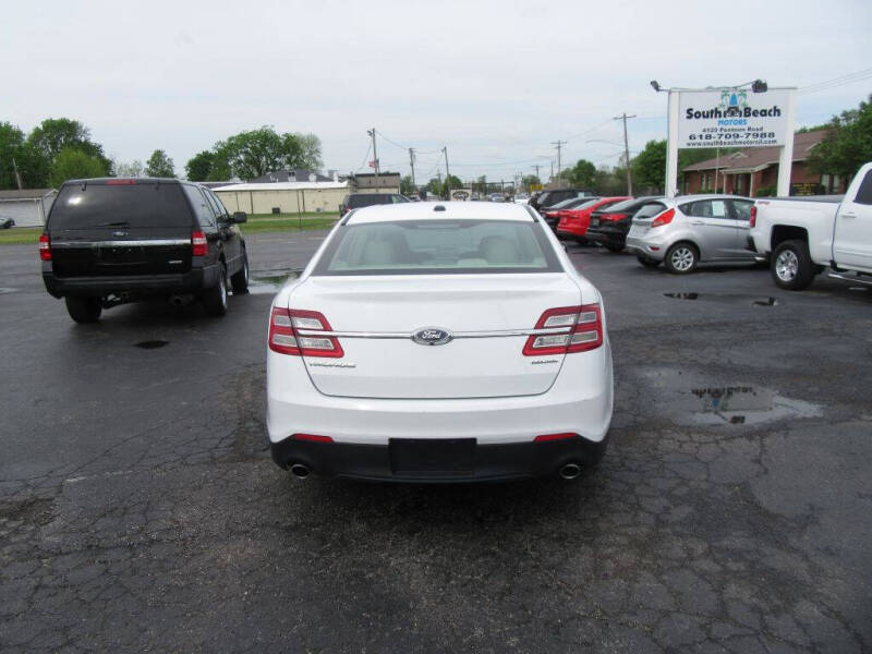 2015 Ford Taurus