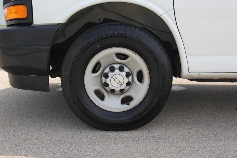 2017 Chevrolet Express 2500