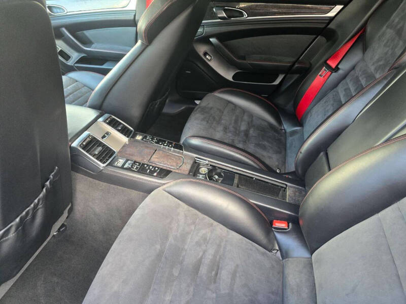 2013 Porsche Panamera GTS