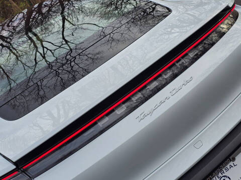 2020 Porsche Taycan Turbo