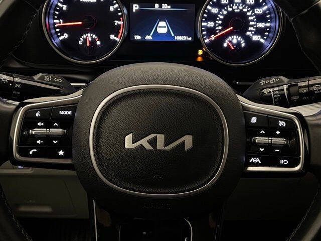 2023 Kia Carnival LX