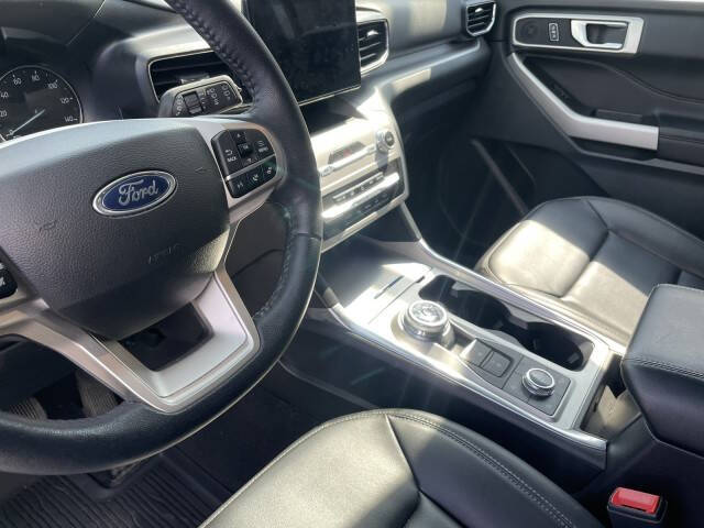 2023 Ford Explorer XLT
