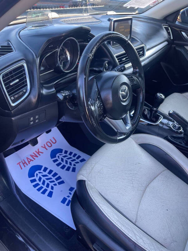 2016 Mazda MAZDA3 s Grand Touring