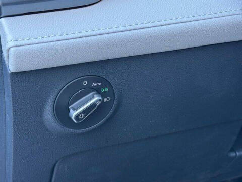 2026 Volkswagen Taos SEL 4Motion