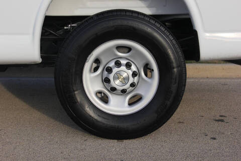 2025 Chevrolet Express 3500