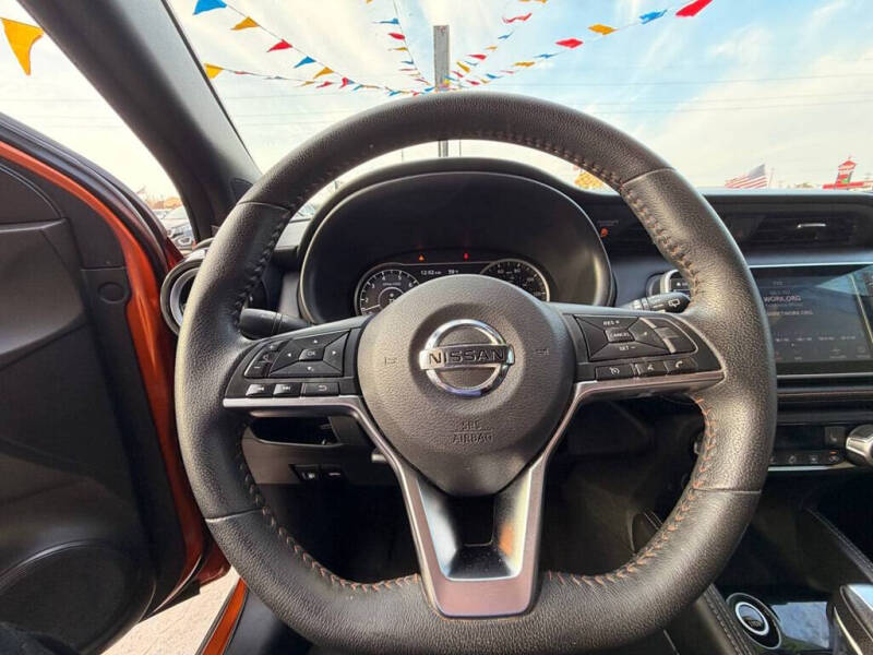 2019 Nissan Kicks S