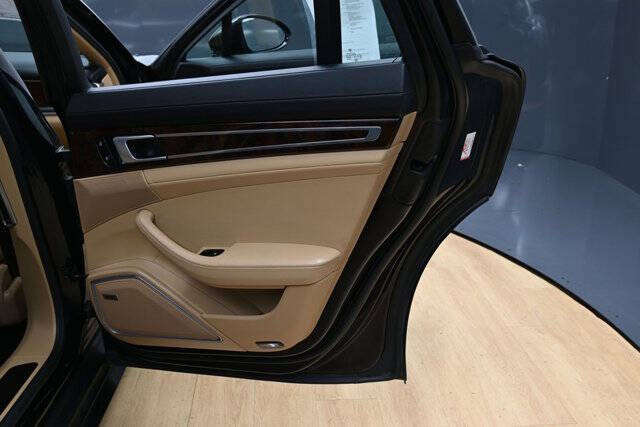 2023 Porsche Panamera