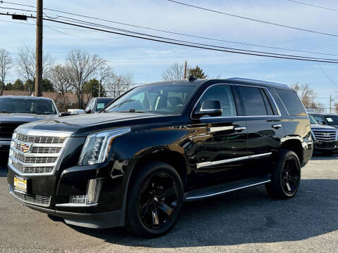 2018 Cadillac Escalade Standard
