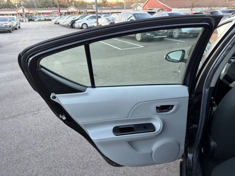 2012 Toyota Prius c Four