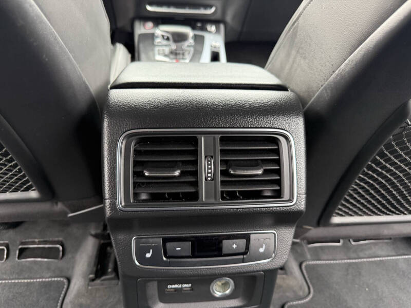 2019 Audi SQ5 3.0T quattro Premium Plus