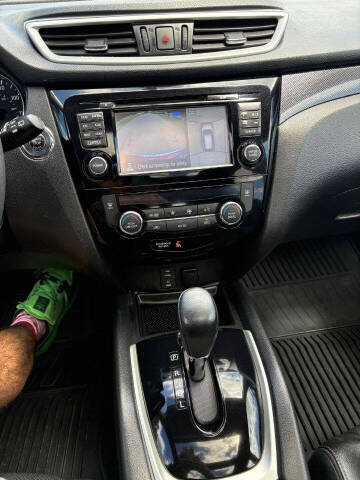 2016 Nissan Rogue SL