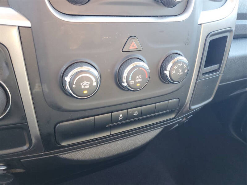 2024 RAM 1500 Classic SLT