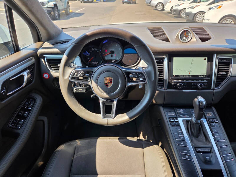2016 Porsche Macan S