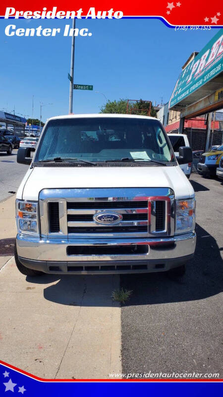 2014 Ford E-Series Econoline Wagon XLT's photo