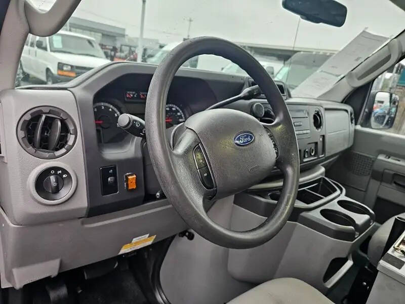 2012 Ford E-Series