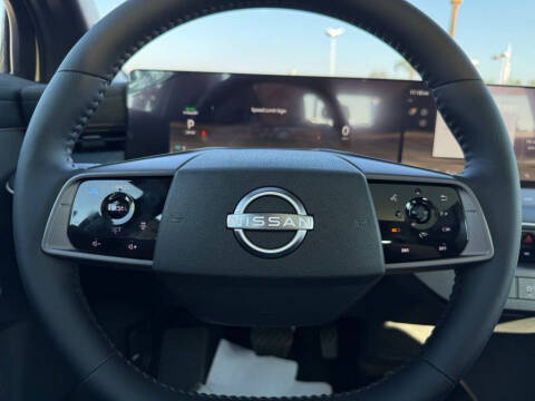 2026 Nissan LEAF Platinum+