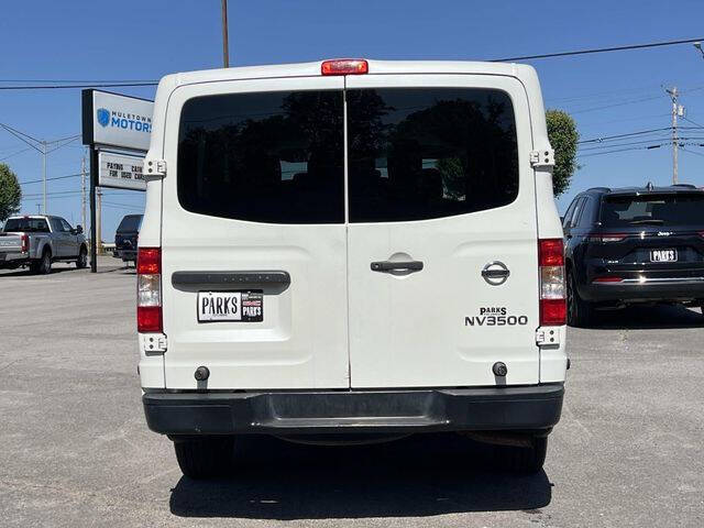 2017 Nissan NV