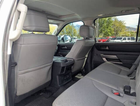 2023 Toyota Sequoia SR5