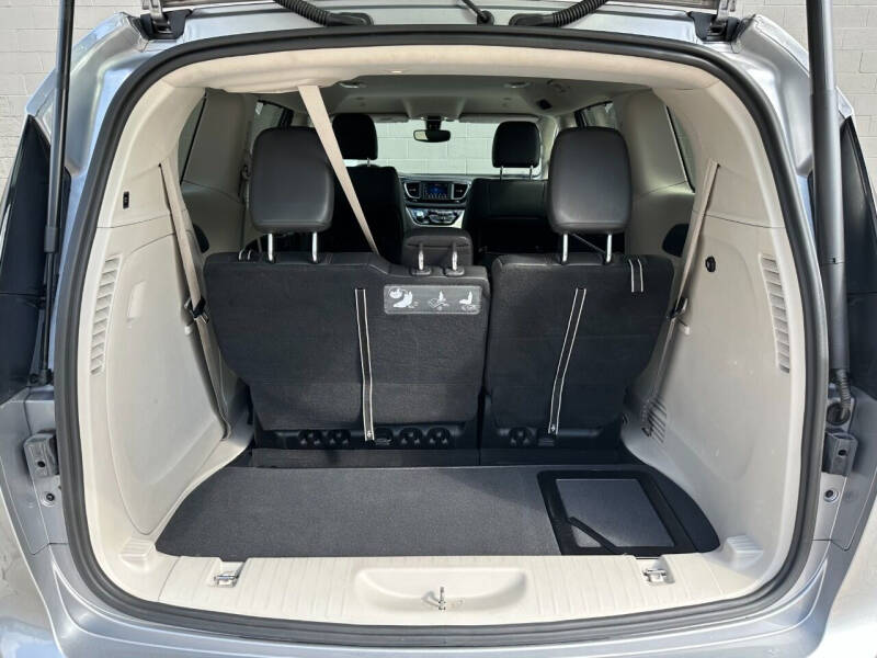 2020 Chrysler Pacifica Launch Edition