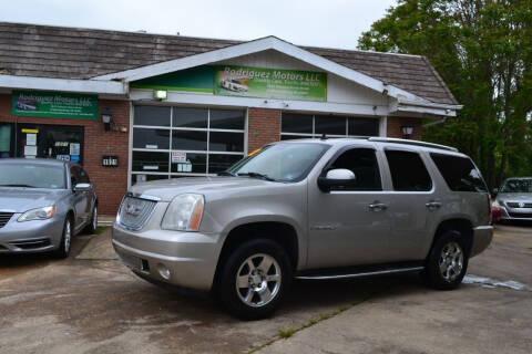 2007 GMC Yukon for sale at RODRIGUEZ MOTORS LLC in Fredericksburg VA
