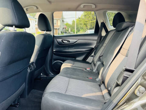 2017 Nissan Rogue SV