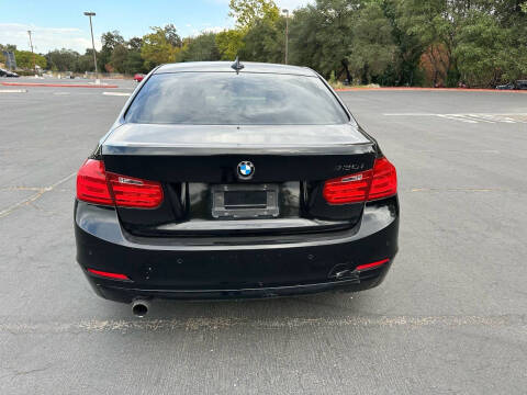 2015 BMW 3 Series 320i