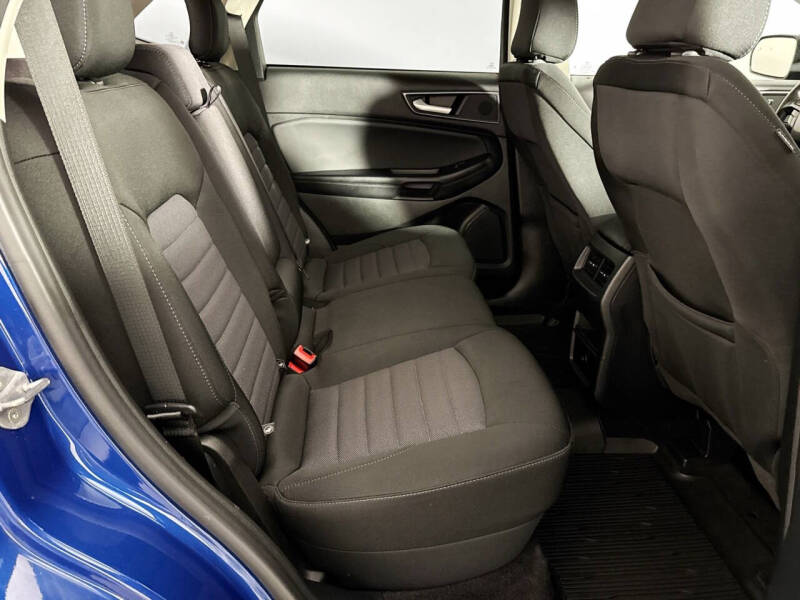 2023 Ford Edge SE