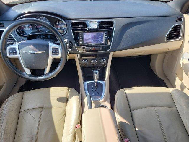 2013 Chrysler 200 Limited