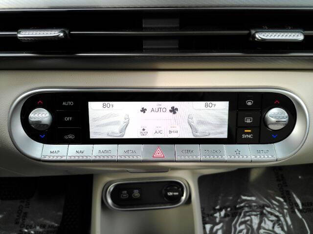 2024 Genesis GV60 Standard