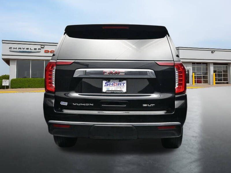 2023 GMC Yukon SLT