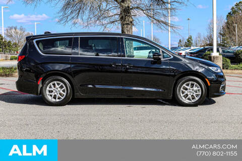 2024 Chrysler Pacifica Touring L