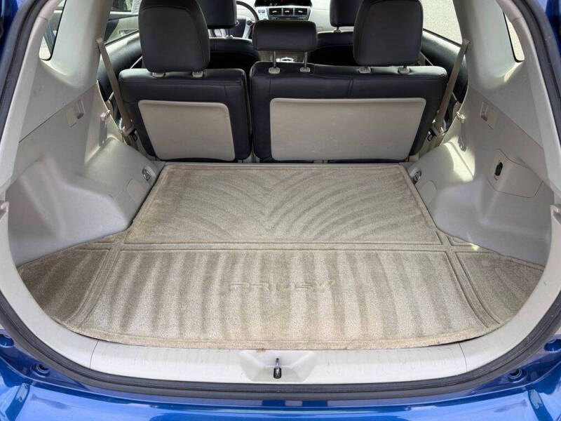 2013 Toyota Prius v