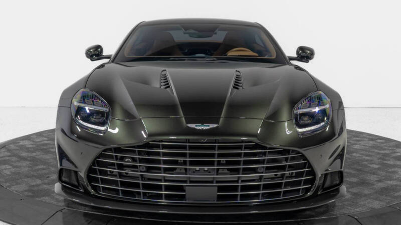 2025 Aston Martin Vanquish