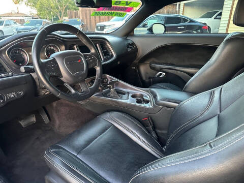 2016 Dodge Challenger R/T Plus