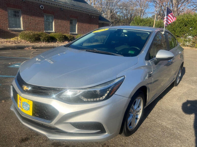 2018 Chevrolet Cruze LT's photo