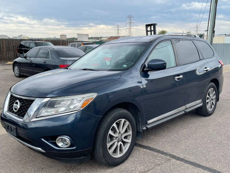 2013 Nissan Pathfinder for sale at STATEWIDE AUTOMOTIVE LLC in Englewood CO