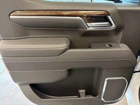 2026 GMC Sierra 1500 Elevation Standard