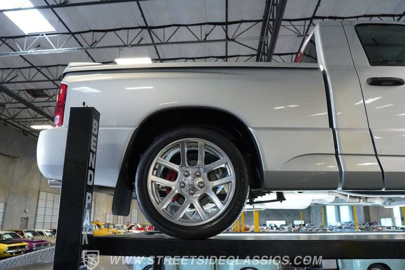 2004 Dodge Ram 1500 SRT-10