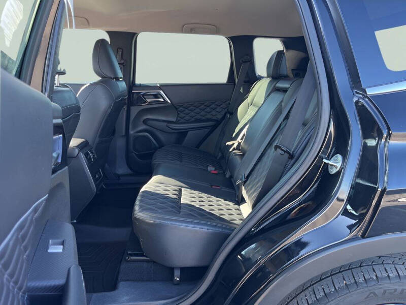 2022 Mitsubishi Outlander SEL