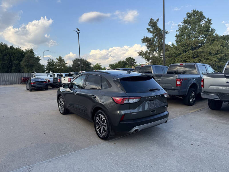 2020 Ford Escape SEL