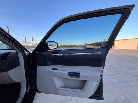 2006 Chrysler 300 SRT-8