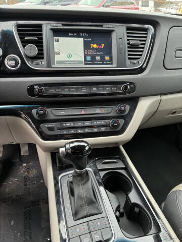 2015 Kia Sedona SX
