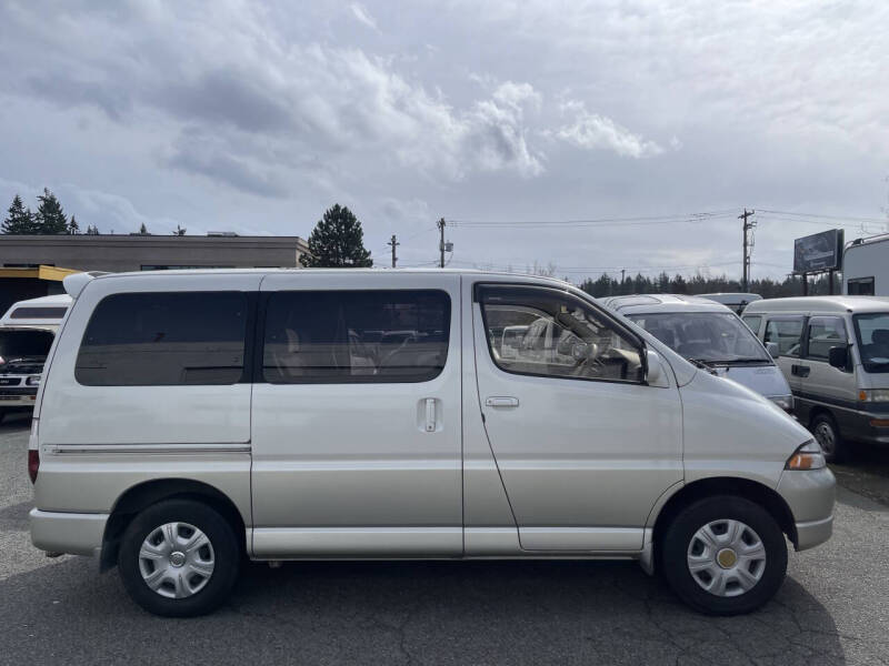 1997 Toyota Granvia