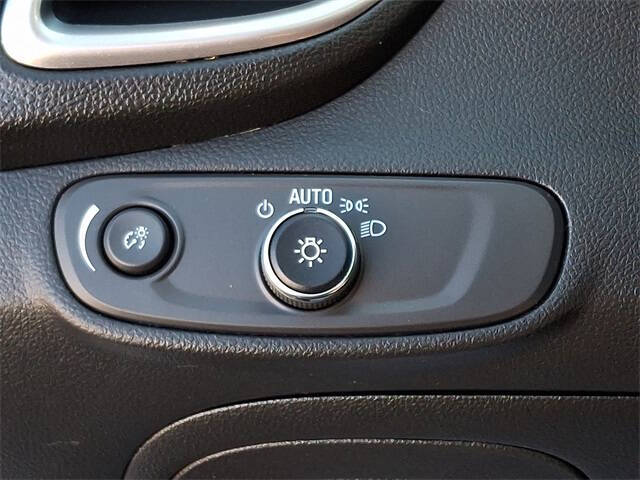 2022 Chevrolet Trax LS