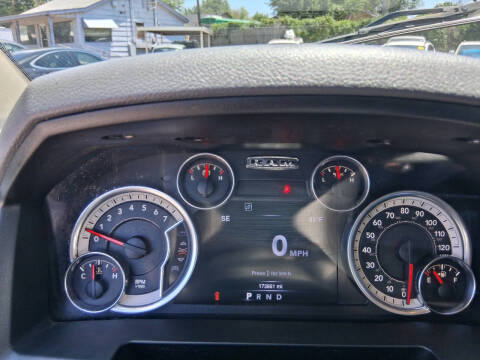 2016 RAM 1500 SLT